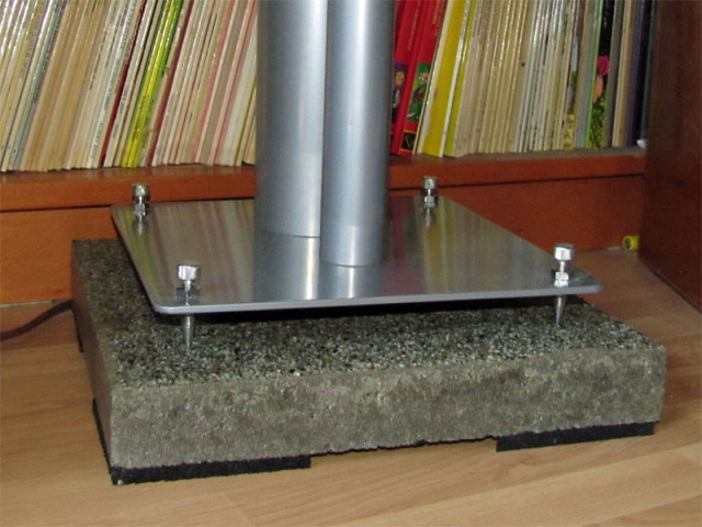 Atraktivní Repro stojany Norstone Stylum 3 (80cm - stříbrná)